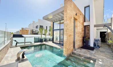 Reventa - Villa -
Orihuela Costa - Cabo Roig