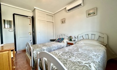 Reventa - Adosado -
Orihuela Costa - Playa Flamenca