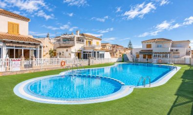 Reventa - Adosado -
Orihuela Costa - Playa Flamenca