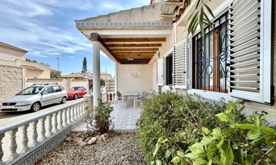Reventa - Adosado -
Orihuela Costa - Playa Flamenca