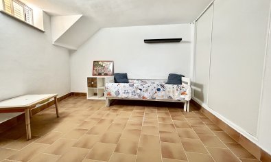 Reventa - Adosado -
Formentera del Segura