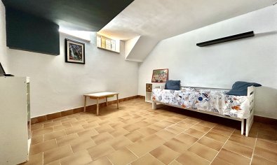 Reventa - Adosado -
Formentera del Segura