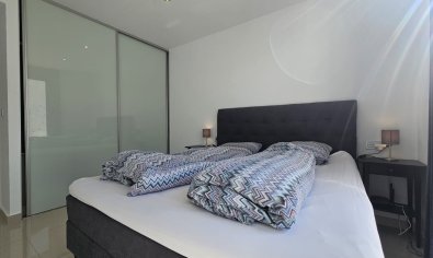 Reventa - Villa -
Villamartín - Villamartin