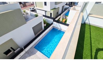 Reventa - Villa -
Villamartín - Villamartin