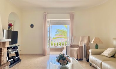 Reventa - Villa -
Ciudad Quesada - Centro de la Ciudad Quesada
