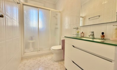 Reventa - Villa -
Ciudad Quesada - Centro de la Ciudad Quesada