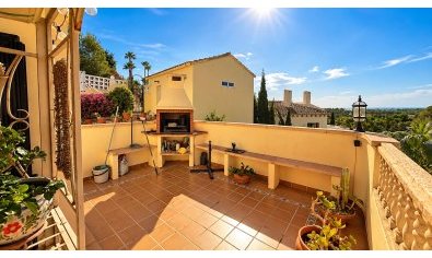 Resale - Villa -
Dehesa De Campoamor - Las Ramblas Golf