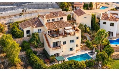 Resale - Villa -
Dehesa De Campoamor - Las Ramblas Golf