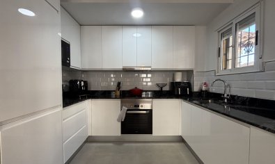 Bestaande bouw - Herenhuis -
Orihuela Costa - La Zenia