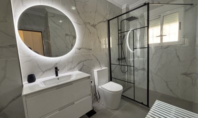 Bestaande bouw - Herenhuis -
Orihuela Costa - La Zenia