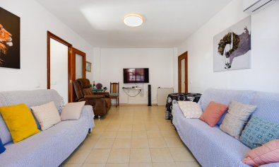 Bestaande bouw - Appartement -
Torrevieja - Playa del Acequión