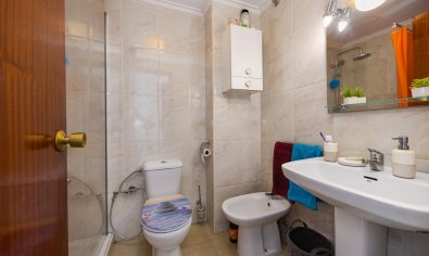 Bestaande bouw - Appartement -
Torrevieja - Playa del Acequión