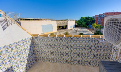 Resale - Penthouse -
Torrevieja - Playa del Acequión