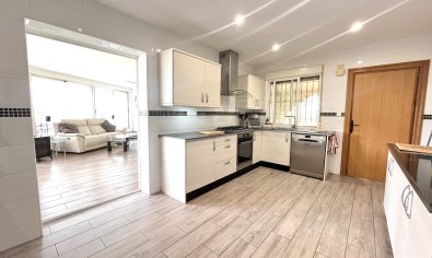 Bestaande bouw - Villa -
Pinar de Campoverde