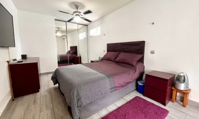 Bestaande bouw - Villa -
Pinar de Campoverde