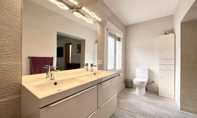 Bestaande bouw - Villa -
Pinar de Campoverde