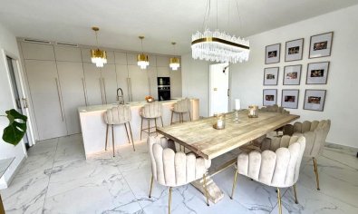 Resale - Villa -
Villamartín - Villamartin