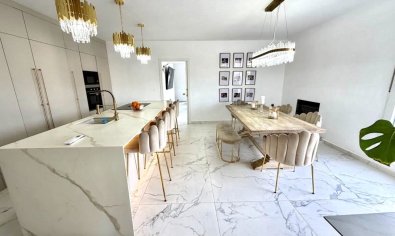 Resale - Villa -
Villamartín - Villamartin