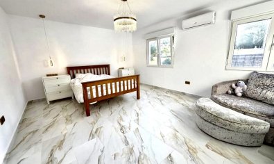 Resale - Villa -
Villamartín - Villamartin