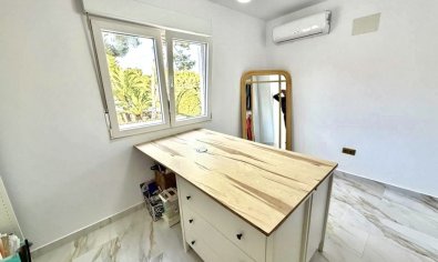 Resale - Villa -
Villamartín - Villamartin