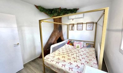 Resale - Villa -
Villamartín - Villamartin
