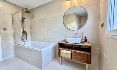 Resale - Villa -
Villamartín - Villamartin