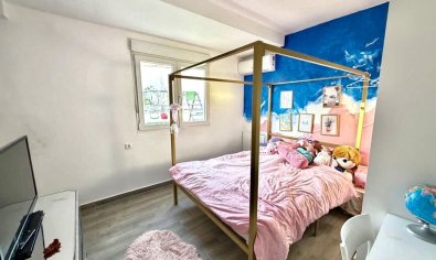 Resale - Villa -
Villamartín - Villamartin