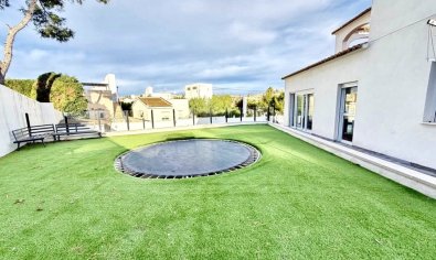 Resale - Villa -
Villamartín - Villamartin