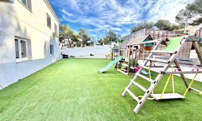 Resale - Villa -
Villamartín - Villamartin
