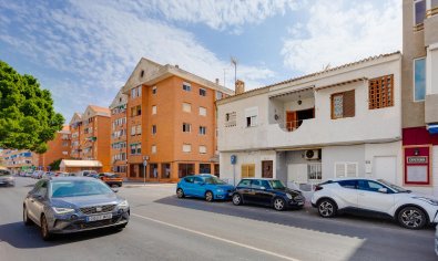 Reventa - Bungalow -
Torrevieja - Playa del Acequión