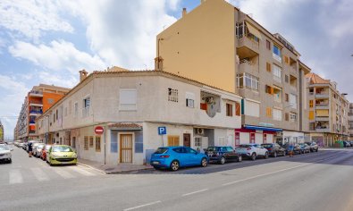 Reventa - Bungalow -
Torrevieja - Playa del Acequión