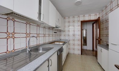 Reventa - Apartamento / piso -
Torrevieja - Playa del Acequión