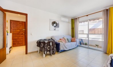 Reventa - Apartamento / piso -
Torrevieja - Playa del Acequión