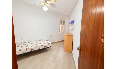 Reventa - Apartamento / piso -
Torrevieja - playa de los naufragos