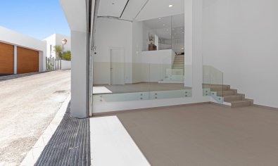 Obra nueva - Villa -
Altea
