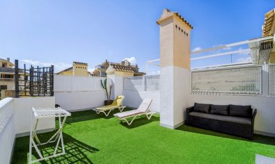 Piso en venta en Guardamar del Segura con piscina