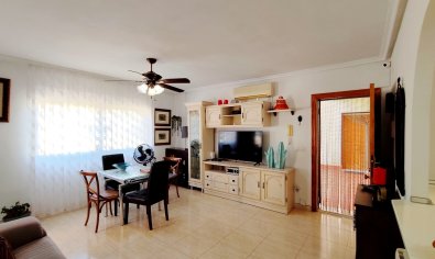 Reventa - Apartamento / piso -
Los Alcazares - Los Alcázares
