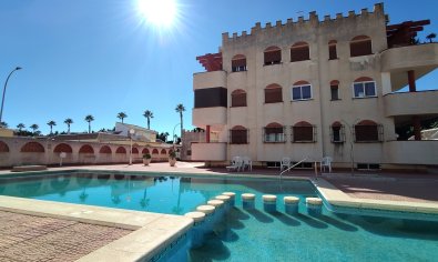 Reventa - Apartamento / piso -
Los Alcazares - Los Alcázares
