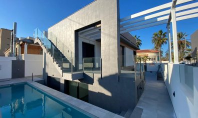 Obra nueva - Villa -
Torrevieja - La Mata Pueblo