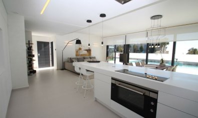 Obra nueva - Villa -
Orihuela Costa - Campoamor