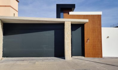 Obra nueva - Villa -
Orihuela Costa - La Zenia