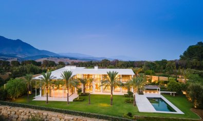 Obra nueva - Villa -
Casares - Pedregales