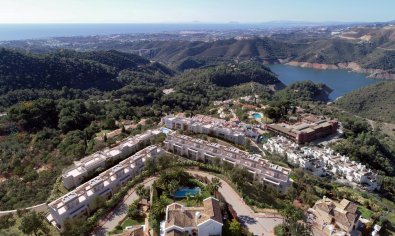 Reventa - Ático -
Istán - Cerros De Los Lagos