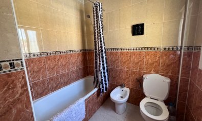 Resale - detached house -
Orihuela - Villamartin