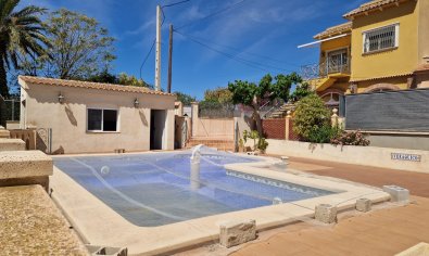 Resale - Country House -
Elche