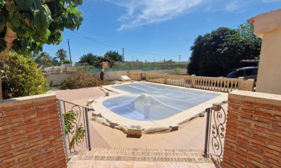 Resale - Country House -
Elche