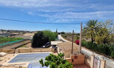 Resale - Country House -
Elche