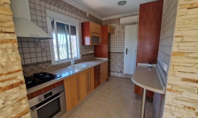 Resale - Country House -
Elche