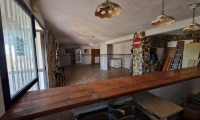 Resale - Country House -
Elche