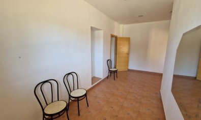 Resale - Country House -
Elche